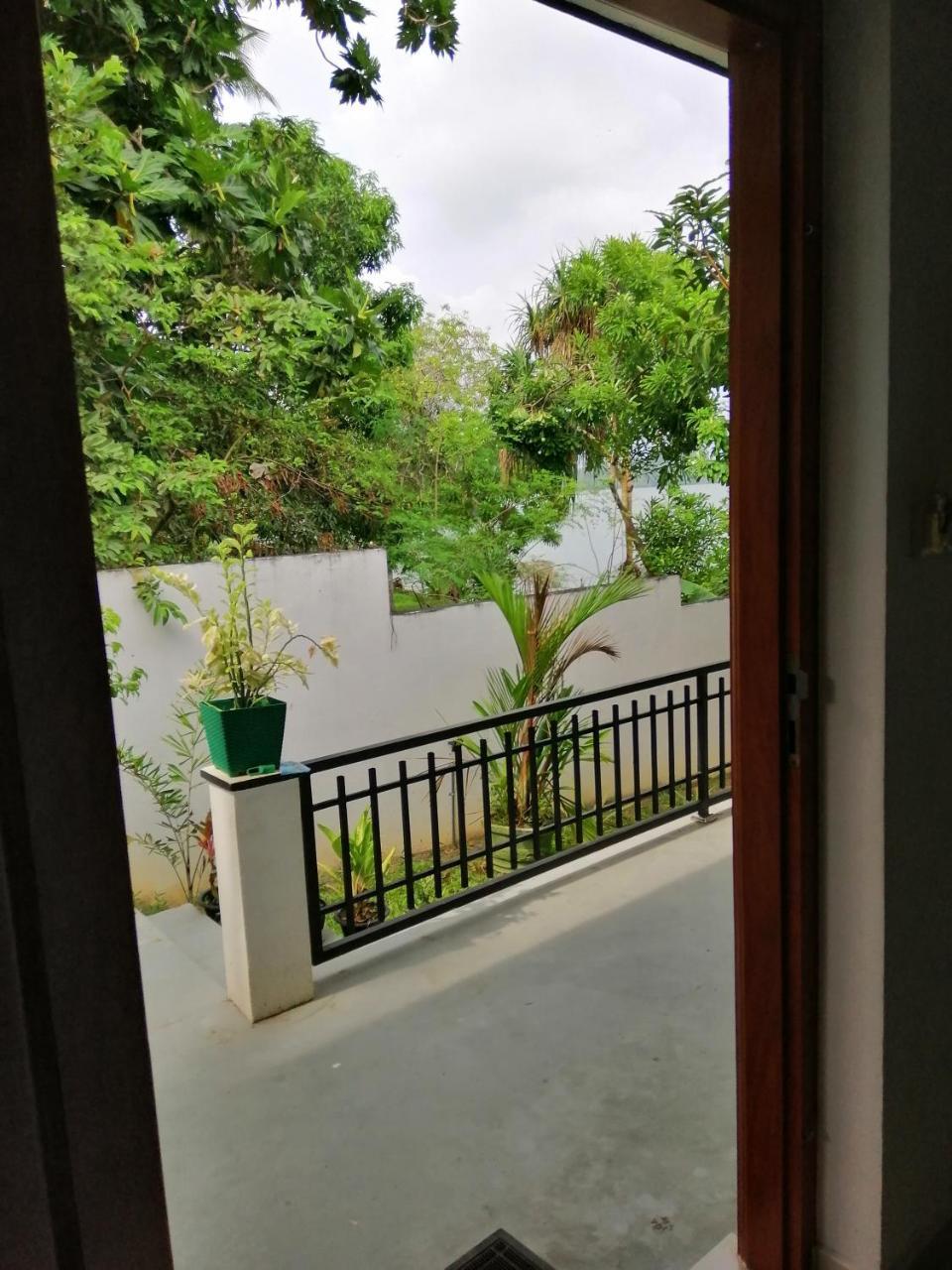 Hikka Lagoon Hikkaduwa Buitenkant foto