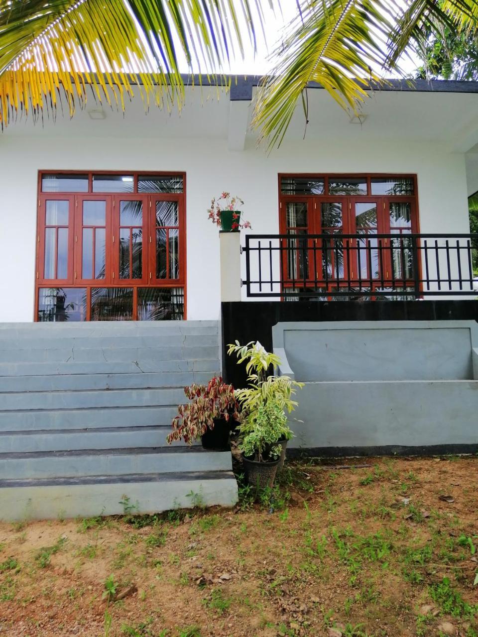 Hikka Lagoon Hikkaduwa Buitenkant foto