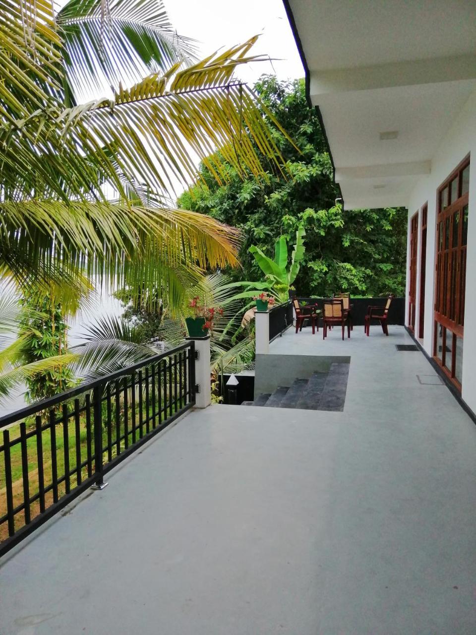 Hikka Lagoon Hikkaduwa Buitenkant foto