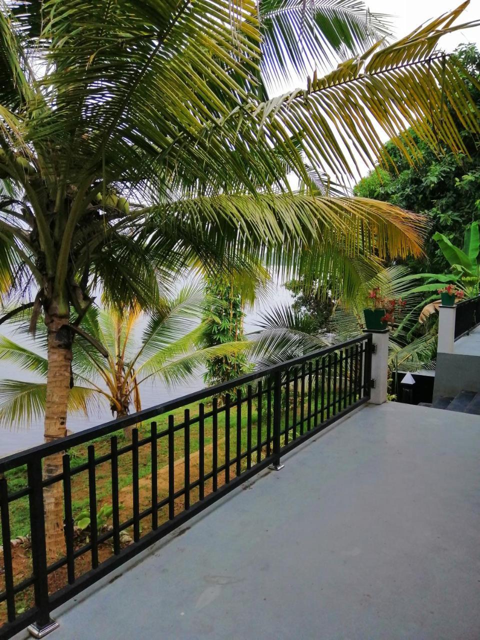 Hikka Lagoon Hikkaduwa Buitenkant foto