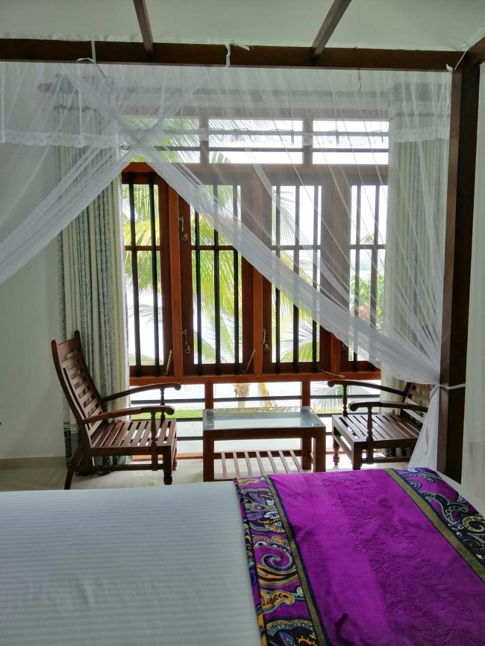 Hikka Lagoon Hikkaduwa Buitenkant foto